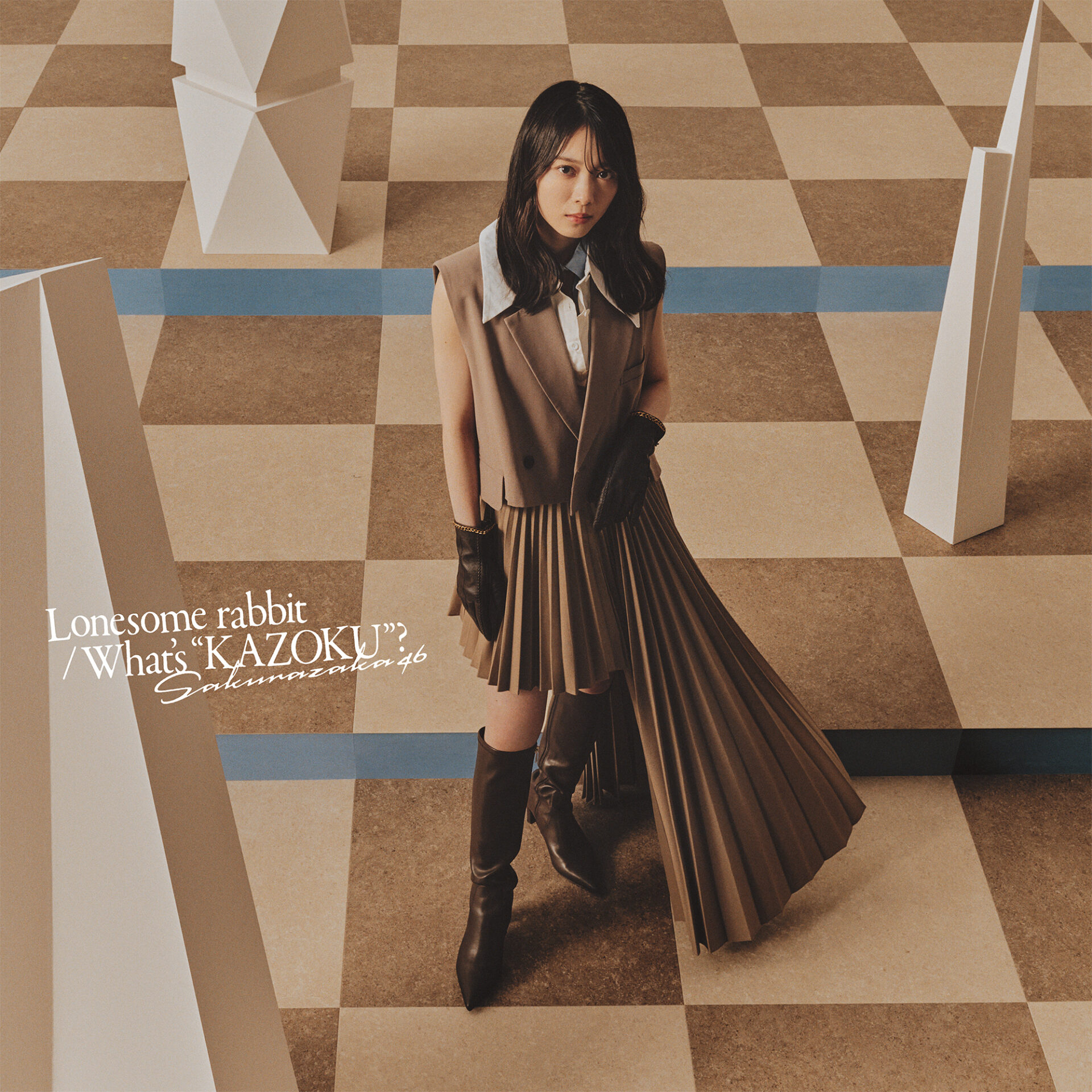 『Lonesome rabbit / What's “KAZOKU”?』初回仕様限定盤 TYPE-Aジャケット