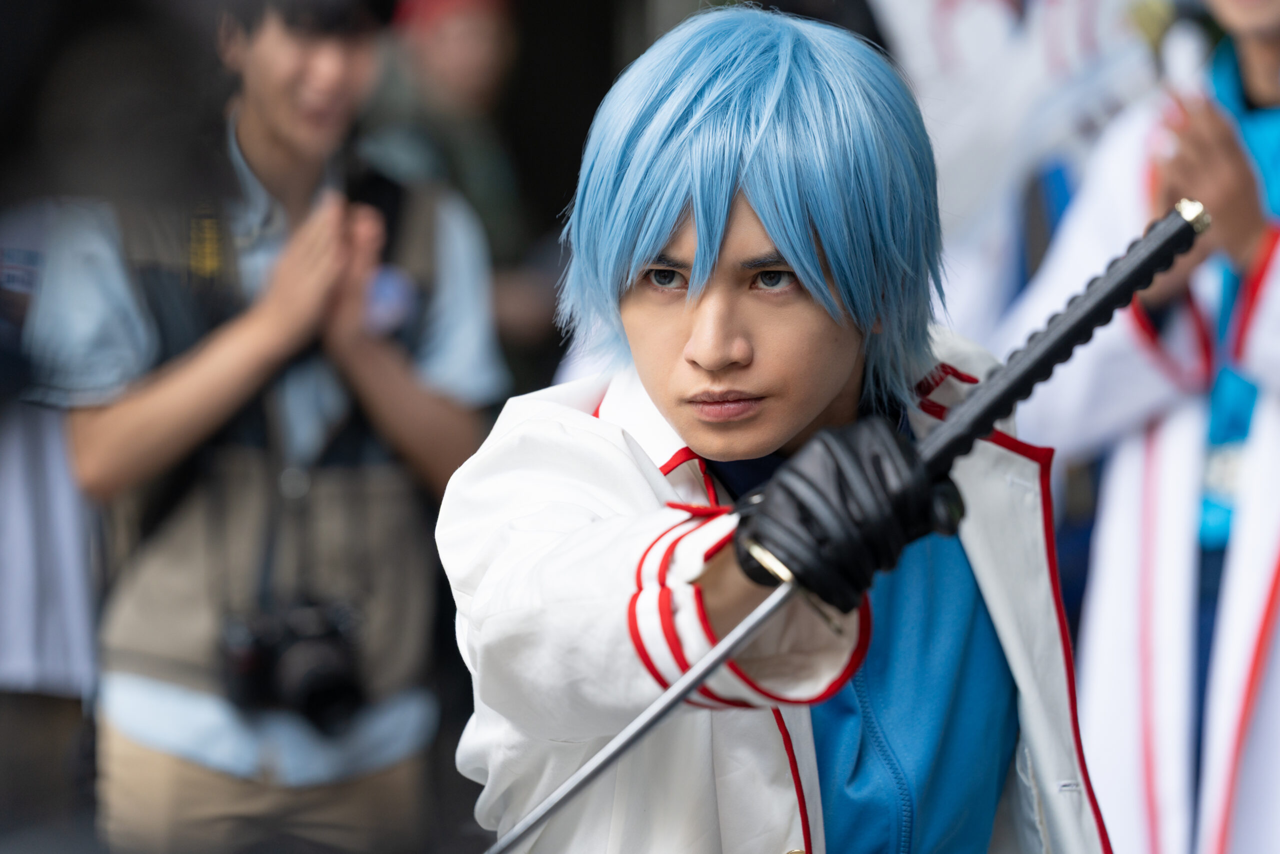 何をしてもかっこよくなってしまう中島健人、コスプレやボルダリング姿捉えた『SとX』新写真解禁|