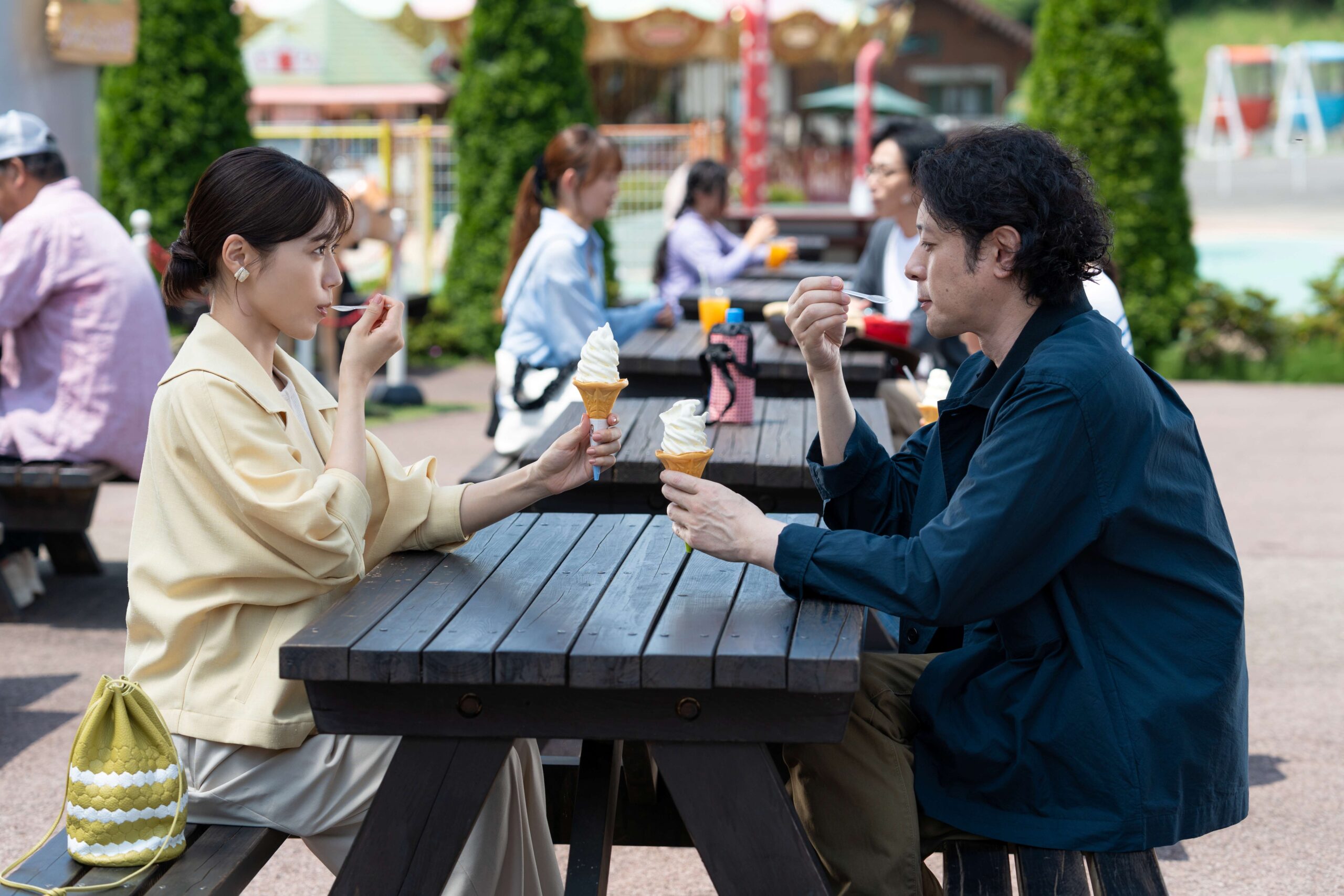 不倫でも恋の鮮度100%、有村架純とオダギリジョーのデートを収めた『さとこはいつも』新写真解禁｜©2026 「さとこはいつも」製作委員会
