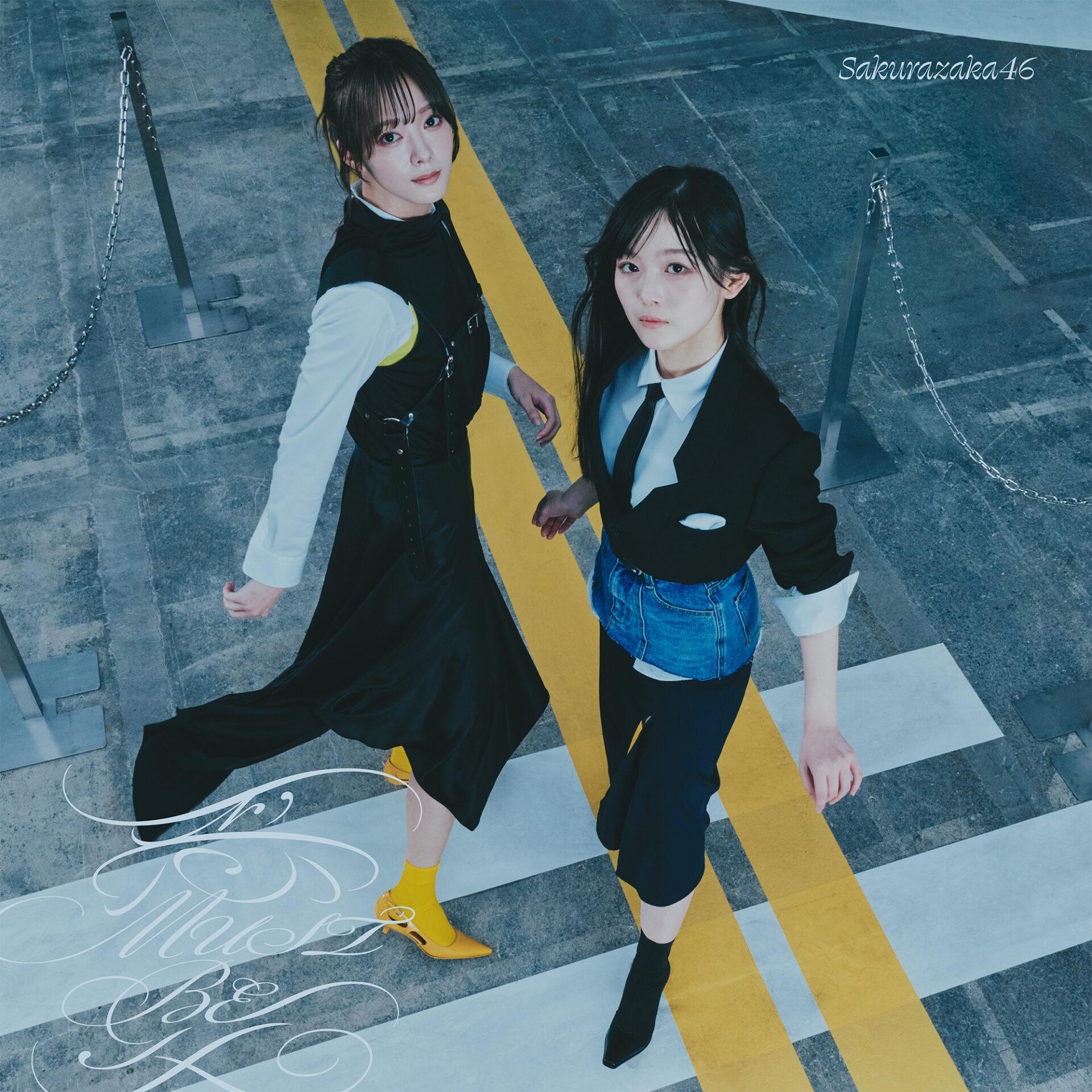 『愛MUST BE』初回仕様限定盤TYPE-Bジャケット