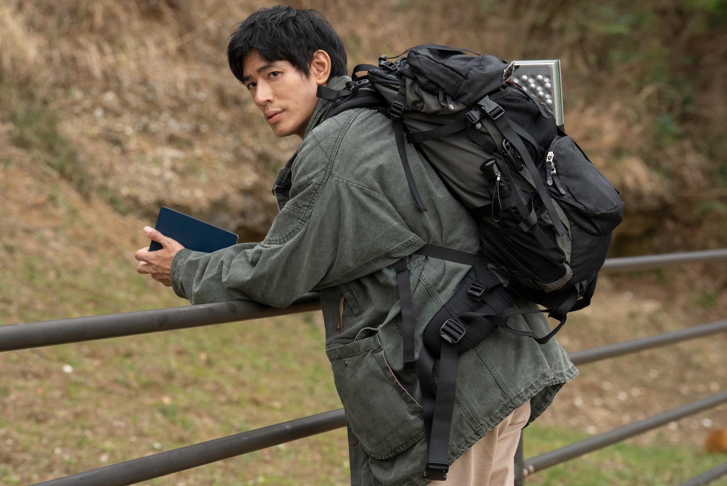 中島歩の初単独主演映画『旅する練習』来年公開、姪と“かけがえのない時間”を紡ぐ小説家役に｜©2027「旅する練習」製作委員会